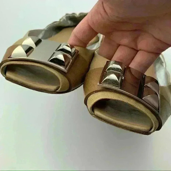 Bcbgmaxazria flats sz 8.5 38.5 tan leather studded - Picture 9 of 12